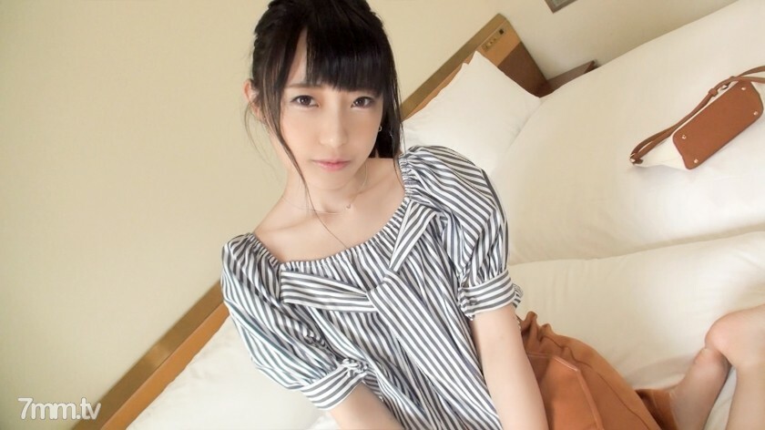 SIRO-3901 [第一枪] [整洁的面具] [Muttsuri OL] 一个戴著整洁面具的顽固的受虐狂，在白天认真工作。我闭上眼睛，高兴地喝醉了。网上AV应用→AV体验拍摄1051