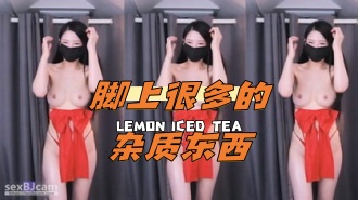 kbj-24061545 脚上很多的杂质东西