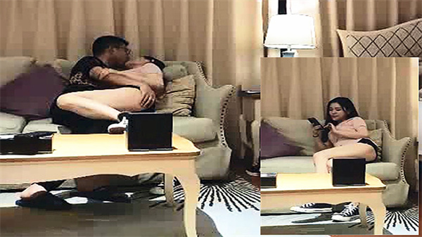 便利商店拐回来的店员小妹哥哥教她用逼逼赚钱_.