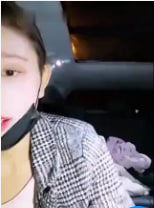 白皙美乳妹子喝多了有点High和司机在车上直接玩起来.